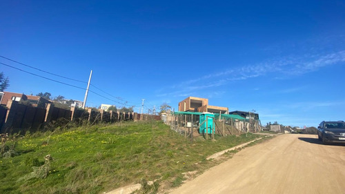 Venta De Terreno, Excelente Ubicación Sector Los Pinos!!