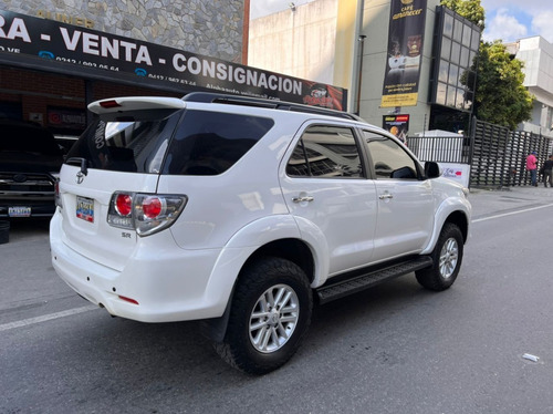 Imagen 7 de 15 de Fortuner 4x4 2012 Blindada Nivel 3 Plus