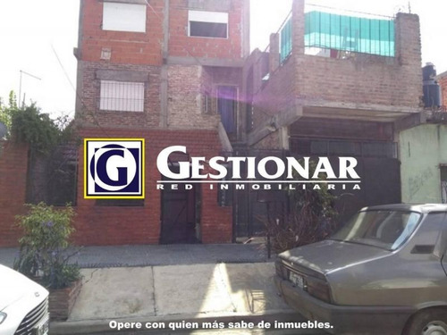 Imagen 1 de 19 de Venta De Casa En Lanus Oeste, Lanús