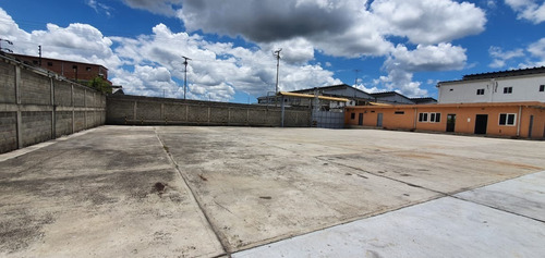 Imagen 3 de 6 de #1576 Local 3.159,23m2 Guatire