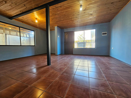 Casa De Dos Pisos Ubicada En Boldo I