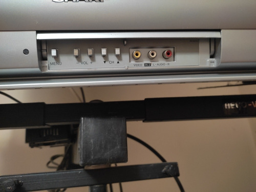 Imagen 5 de 10 de Televisor Sharp Xflat Pantalla Plana 21' Contol Remoto Base