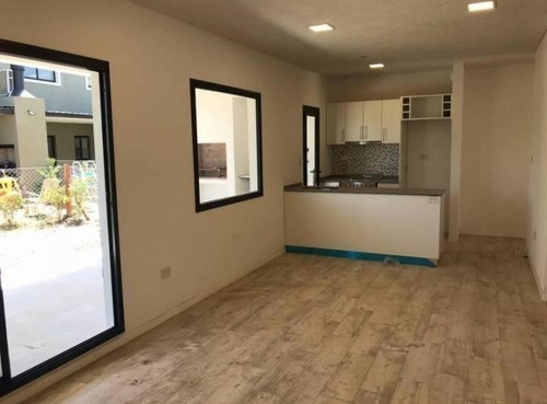 Imagen 11 de 14 de Departamento En Venta Ubicado En Cañada Village Ii, Los Arces, La Cañada De Pilar, Pilar