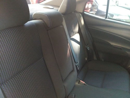 Toyota Yaris Xs Sedán