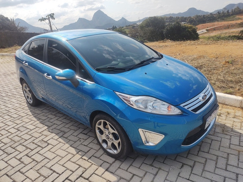 Imagem 2 de 10 de Ford Fiesta Sedan 2012 1.6 16v Se Flex 4p