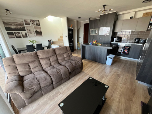 Triplex | 2d | 3b | Est.+bod | Quincho Privado | 130 M2