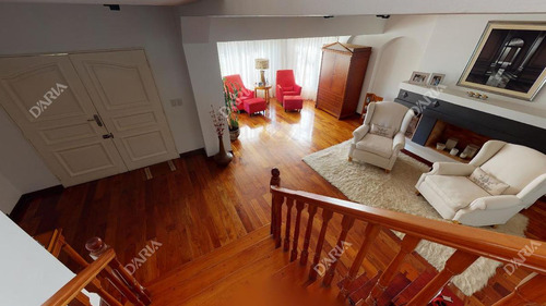 Casa En Venta 4 Dormitorios, Parrilla, Pileta. Acassuso Libertador Al Río.