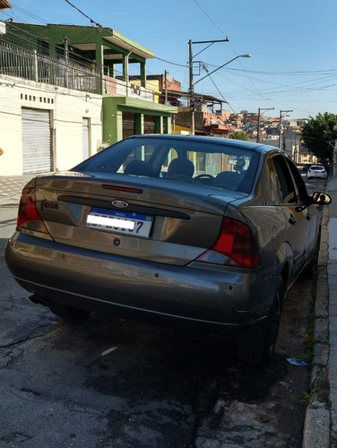 Imagem 9 de 14 de Ford Focus 2001 2.0 Ghia 5p