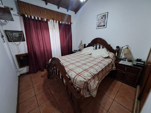Imagen 4 de 14 de Chalet En Venta Cond En Ituzaingo Norte