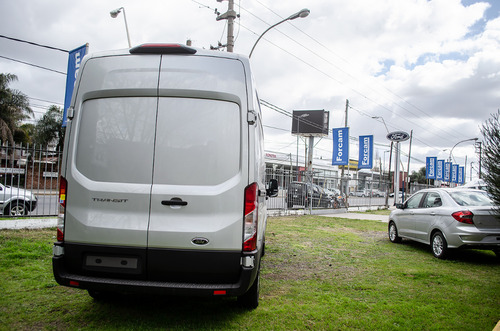 Ford Transit 2.2 Furgon Mediano 350m