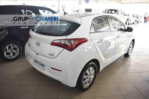 Imagem 4 de 15 de Hb20 1.6 Comfort Style 16v Flex 4p Automático
