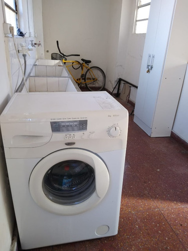 Imagen 29 de 29 de 3 Ambientes Oportunidad Sobre Av Alberdi Al 5900 En Pleno Centro Comercial Tomo Propiedad De Menor Valor En Caba En Parte De Pago. Sin Comisión Inmobiliaria. Primer Piso. Impecable. Bajas Expensas .