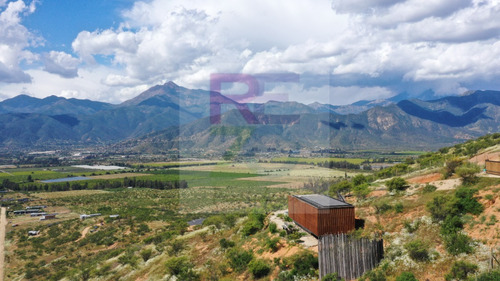 Conecta Con La Tierra Y La Naturaleza. Indescriptible Lugar.