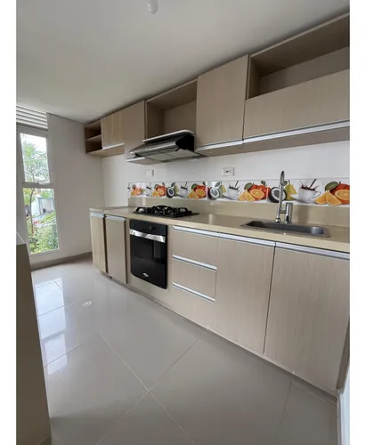 Venta Apartamento De 80mts2 En El Castillo, Jamundí, 13369-4