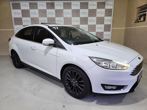 Ford Focus 2.0 Titanium Plus Sedan 16v Flex 4p Powershift