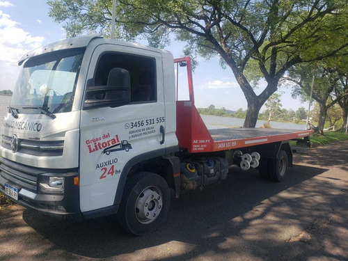Imagen 3 de 4 de Grua Auxilio , Remolque