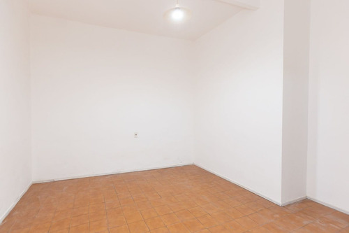 Ph 2 Ambientes Con Patio / Acepta Permuta