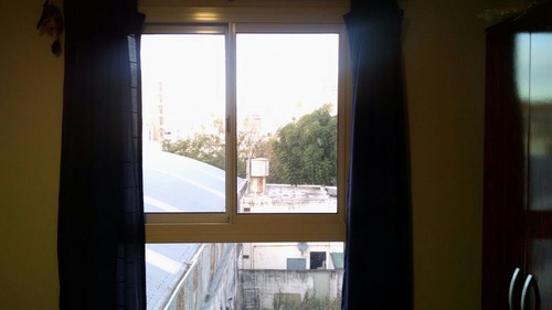 Imagen 2 de 13 de Departamento 2 Dormitorios En Av Colón