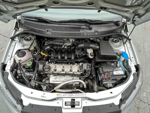Imagen 8 de 18 de Volkswagen Gol Trendline 2019 19000km Permuto Morenteautos