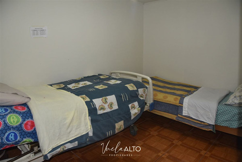 Casa En Venta De 14 Dorm. En Macul/hogar Adulto Mayor