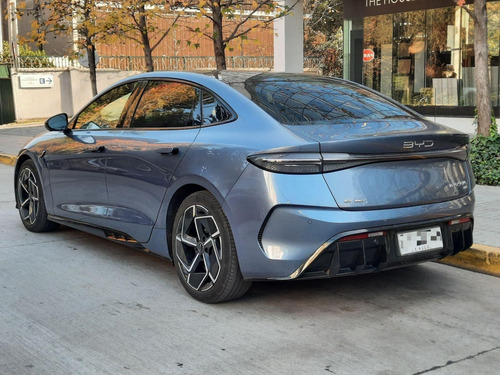 Byd S6 Eléctrico 2024 Automático Eléctrico 17.000 Km