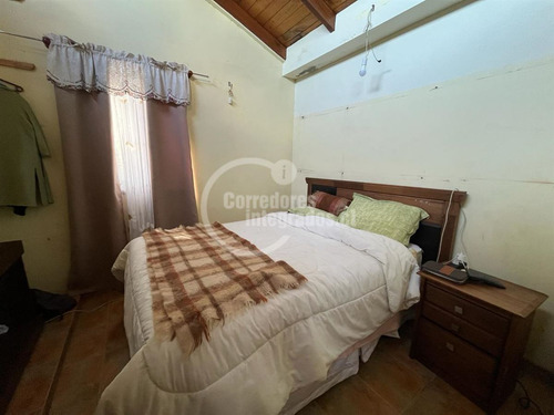 Casa En Venta De 6 Dorm. En Santo Domingo
