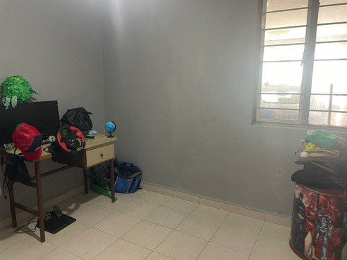 Casa En Venta En Bernardo Cobos, Irapuato, Guanajuato.