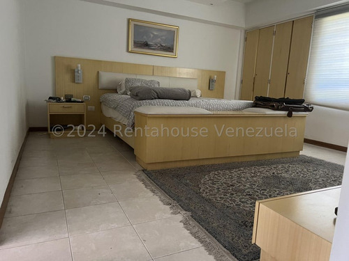 Se Vende Bello Apartamento En Las Esmeraldas Mls 24-22052