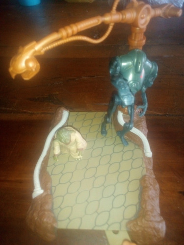 Yoda Y Droide Diorama (Usado)