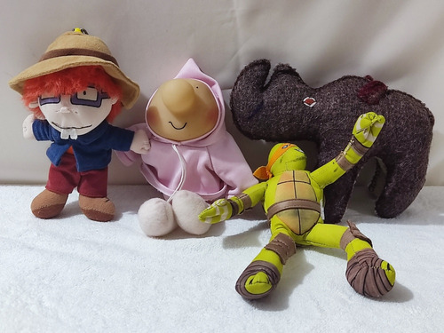 Lote 4 Peluches Diferentes, Uno Carlitos De Rugrats.