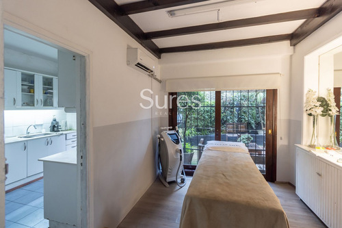 Venta Con Renta Casa 3 Dormitorios, Carrasco, Montevideo (ref: Srs-11184)