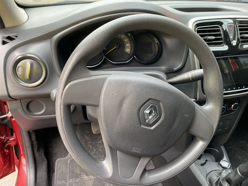 Imagen 18 de 25 de Renault Logan 2019