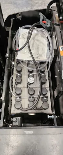 Apilador Electrico Hangcha De 1.5 T Y 2.0 T Finan Un Año