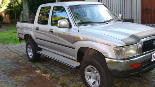 Toyota Hilux SRV 4X4
