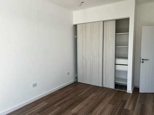 Casa En Alquiler / Venta En El Rebenque, Canning