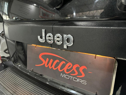 Jeep Cherokee 3.7 SPORT 4X4 V6 12V