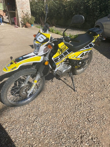 Imagen 2 de 6 de Yamaha Xtz