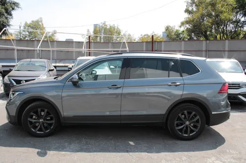 Volkswagen Tiguan COMFORTLINE 1.4L TSI DSG 5 OCUP