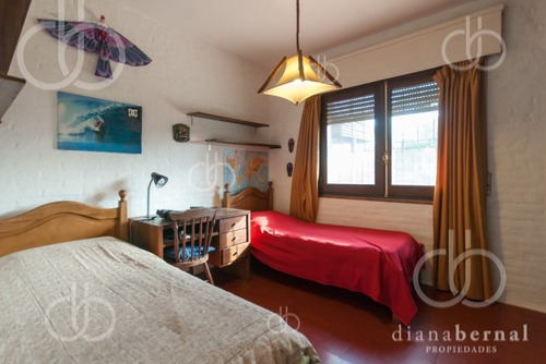Casa De 3 Dormitorios En Mansa, Punta Del Este. - Ref: 41178