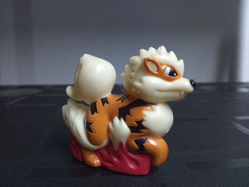 Figura Burger King Pokemon Toy Arcanine Sin Lanzador 1999