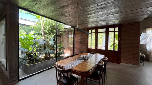Dueño Vende Casa En Club De Campo La Almona, San Salvador De Jujuy