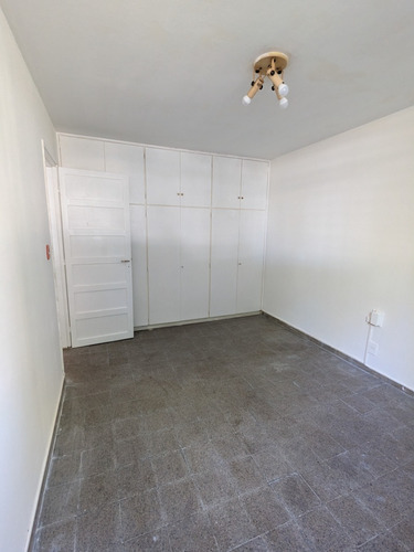 Imagen 7 de 14 de Departamento De 2 Dormitorios Muy Bien Ubicado!!! A Metros De Rambla Y Shopping En Buceo