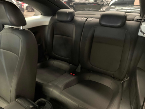Imagen 7 de 12 de Volkswagen Beetle 2.5 Sport Std 6 Vel Ac 2015