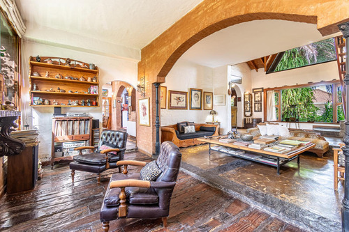 Casa En Venta Sobre Doble Lote En Mapuche Cc
