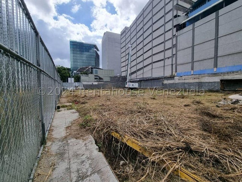 Terreno De 1.273 Mts2 Ubicado En La Urbanización Las Mercedes