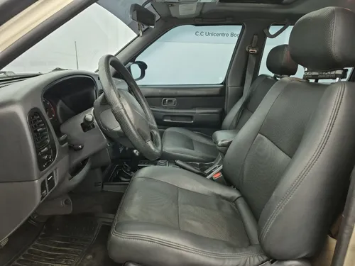 Nissan Pathfinder 3.3 R50 Std