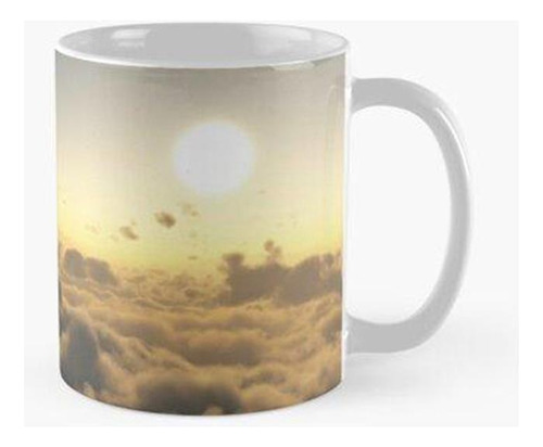 Taza Globo Aerostático Vuela Sobre Las Nubes Al Amanecer Cal