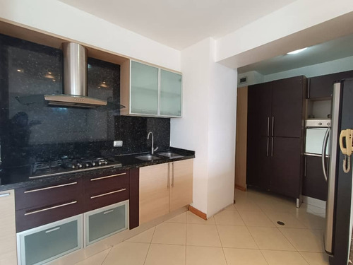 Se Alquila Bello Apartamento En Boleíta/112mt2 / 2h+-2b+2e
