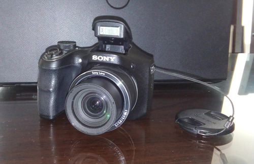 Câmera Cyber Shot Dsc H100