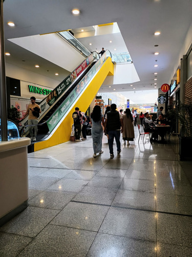 Rento Local 47 M2 En Área De Comida Rápida C. Comercial